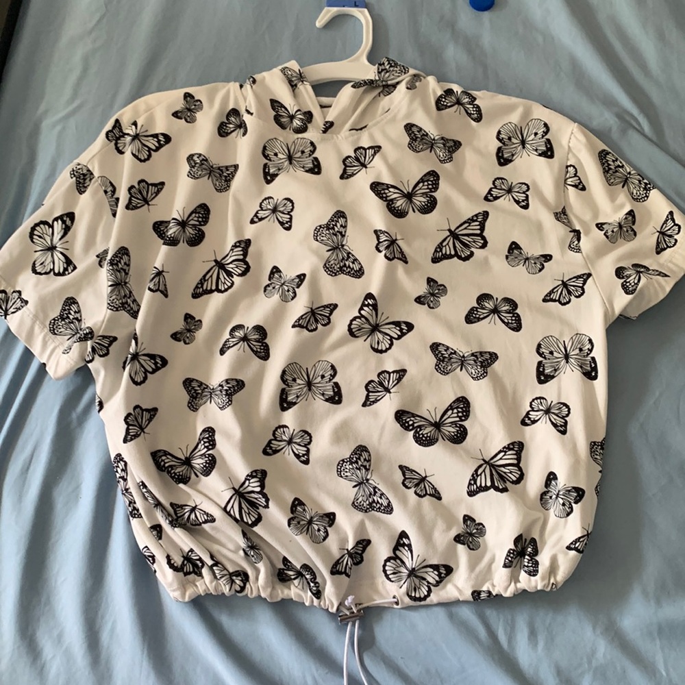 Blouse Black n White with Butterfly’s